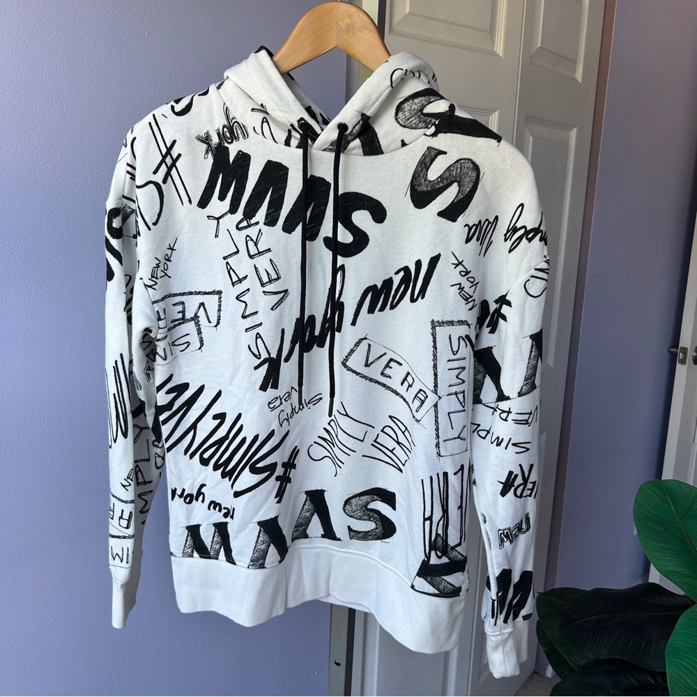 Simply Vera Wang signature graffiti hoodie XS white black